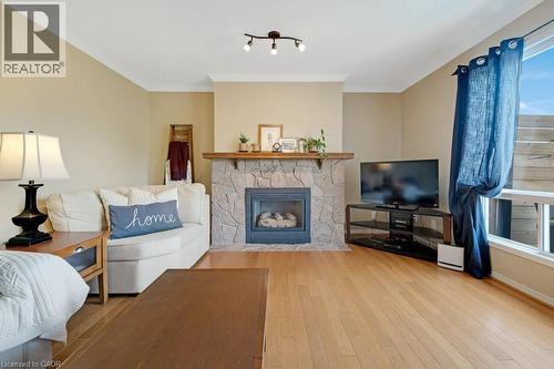 32 Kingfisher Crescent, Cambridge, ON - Indoor Photo Showing Living Room With Fireplace