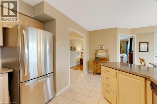32 Kingfisher Crescent, Cambridge, ON - Indoor Photo Showing Kitchen