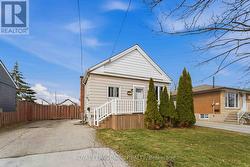 421 TALBOT STREET  Hamilton, ON L8H 6T6