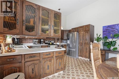 743 Coppermine Crescent, Saskatoon, SK - Indoor Photo Showing Kitchen With Double Sink