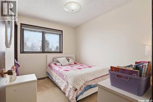 743 Coppermine Crescent, Saskatoon, SK - Indoor Photo Showing Bedroom