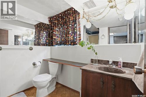 743 Coppermine Crescent, Saskatoon, SK - Indoor Photo Showing Bathroom