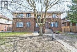 2268 Victoria  Windsor, ON N8X 1R1