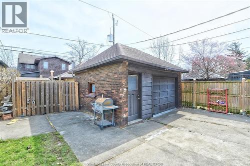 2268 Victoria, Windsor, ON - Outdoor