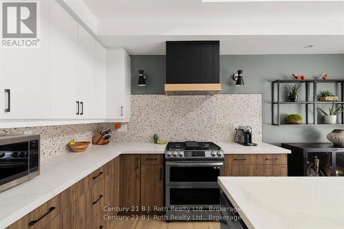 34 Ruby Crescent, Orillia, ON - Indoor Photo Showing Kitchen