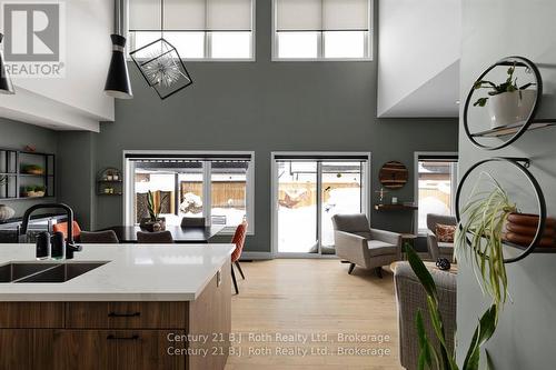 34 Ruby Crescent, Orillia, ON - Indoor