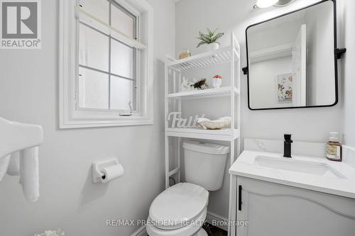 199 Bush Clover Crescent, Kitchener, ON - Indoor Photo Showing Bathroom