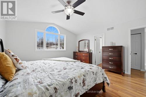 199 Bush Clover Crescent, Kitchener, ON - Indoor Photo Showing Bedroom