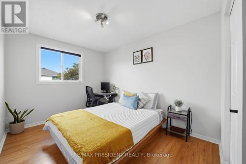 199 Bush Clover Crescent, Kitchener, ON - Indoor Photo Showing Bedroom