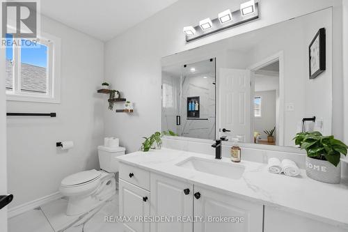 199 Bush Clover Crescent, Kitchener, ON - Indoor Photo Showing Bathroom