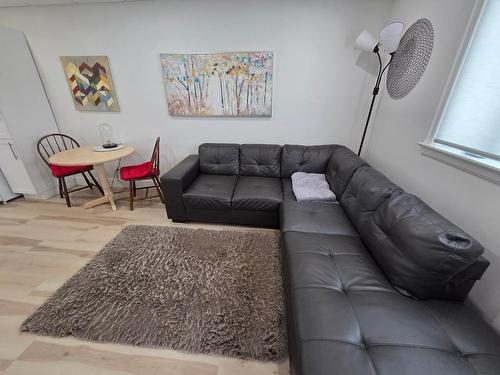 84 Machar Ave, Thunder Bay, ON 