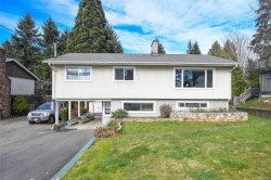 470 Woods Ave  Courtenay, BC V9N 3Z1