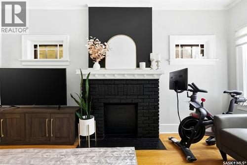 363 Leopold Crescent, Regina, SK - Indoor With Fireplace