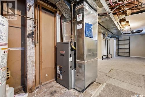 363 Leopold Crescent, Regina, SK - Indoor Photo Showing Basement