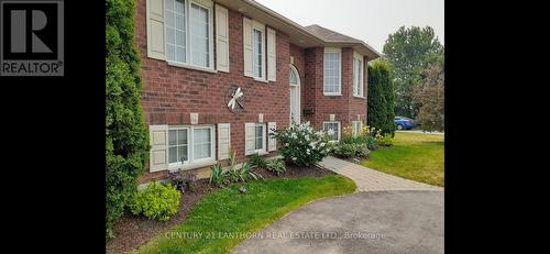 6 CHISHOLM SQUARE  Belleville (Belleville Ward), ON K8N 5Z4