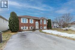 6 CHISHOLM SQUARE Belleville (Belleville Ward), ON K8N 5Z4