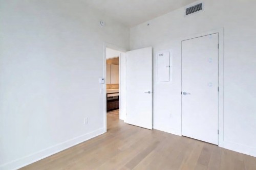 Chambre à coucher - 1107-1200 Rue Drummond, Montréal (Ville-Marie), QC - Indoor Photo Showing Other Room