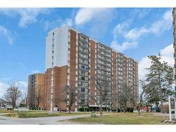 1111-8591 RIVERSIDE Drive EAST Windsor, ON N8S 1G3
