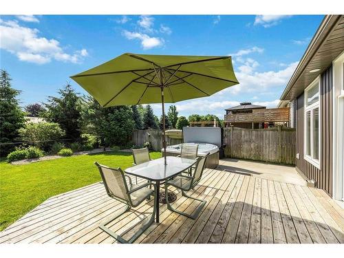 809 Second Crescent, Plympton-Wyoming, ON 