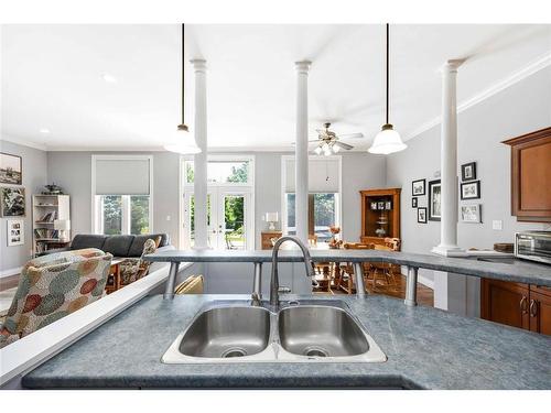 809 Second Crescent, Plympton-Wyoming, ON 