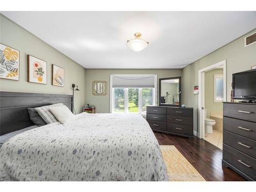 809 Second Crescent, Plympton-Wyoming, ON 