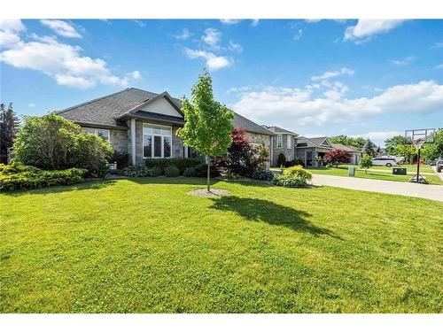 809 Second Crescent, Plympton-Wyoming, ON 