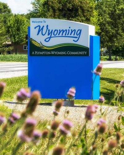 809 Second Crescent, Plympton-Wyoming, ON 