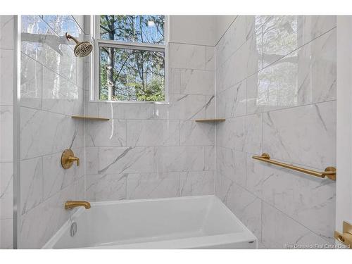 24 Murray Ave, Fredericton, NB 