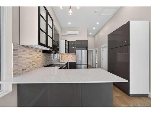 24 Murray Ave, Fredericton, NB 