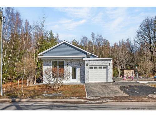 24 Murray Ave, Fredericton, NB 