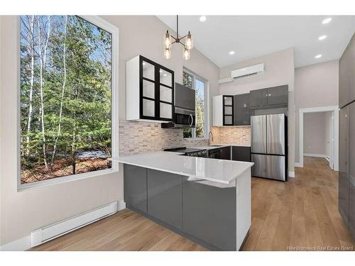 24 Murray Ave, Fredericton, NB 