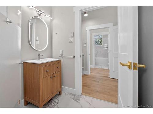 24 Murray Ave, Fredericton, NB 