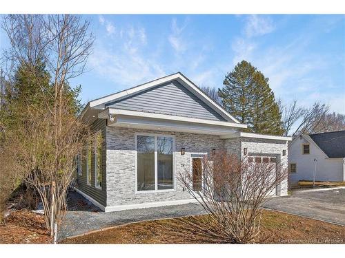 24 Murray Ave, Fredericton, NB 