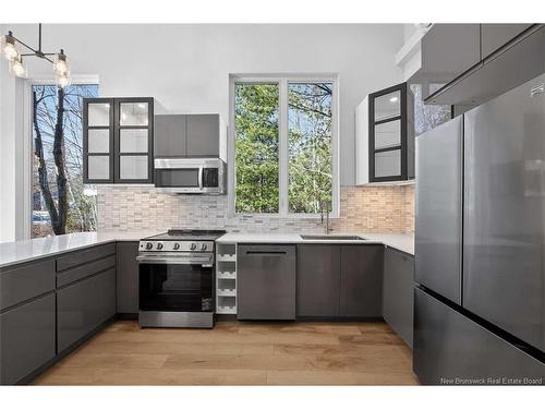 24 Murray Ave, Fredericton, NB 