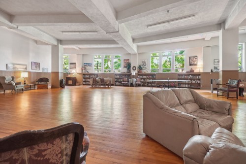 Salle communautaire - 206-3375 Av. Ridgewood, Montréal (Côte-Des-Neiges/Notre-Dame-De-Grâce), QC - Indoor Photo Showing Living Room