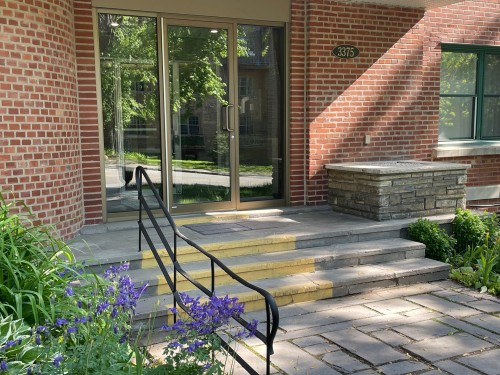Entrée extérieure - 206-3375 Av. Ridgewood, Montréal (Côte-Des-Neiges/Notre-Dame-De-Grâce), QC - Outdoor