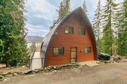 7547 Golden Spur Trail  Anglemont, BC V0E 1M8