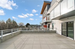 307-1102 Esquimalt Rd  Esquimalt, BC V9A 0L3