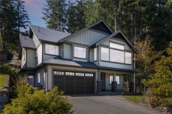 2200 Players Dr  Langford, BC V9B 0L2