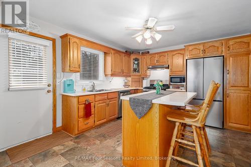218 Datas Drive, Clearview (Stayner), ON - Indoor Photo Showing Kitchen With Double Sink