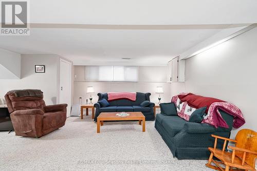 218 Datas Drive, Clearview (Stayner), ON - Indoor Photo Showing Living Room