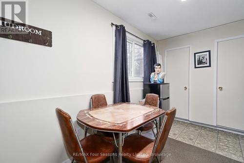 218 Datas Drive, Clearview (Stayner), ON - Indoor Photo Showing Dining Room