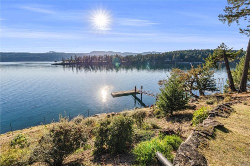 220 Scott Point Dr, Salt Spring, BC 