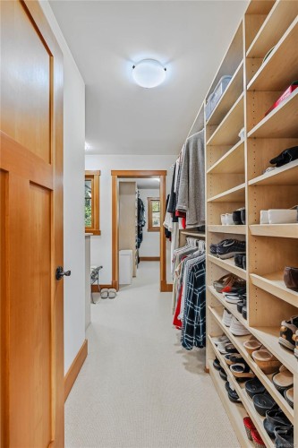 220 Scott Point Dr, Salt Spring, BC 