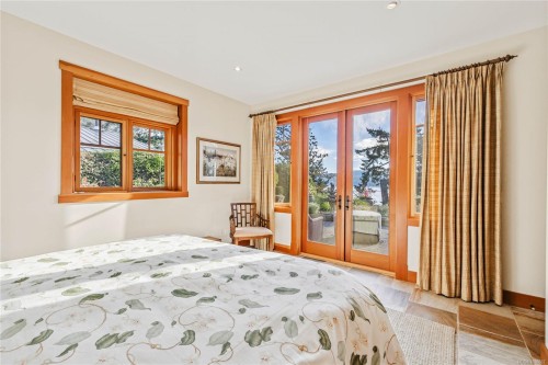 220 Scott Point Dr, Salt Spring, BC 