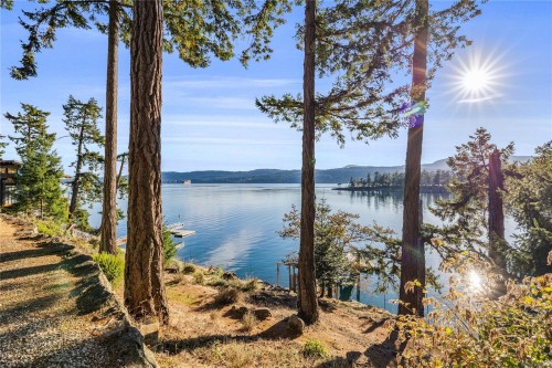 220 Scott Point Dr, Salt Spring, BC 