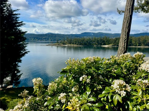 220 Scott Point Dr, Salt Spring, BC 