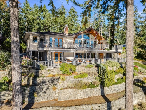 220 Scott Point Dr, Salt Spring, BC 