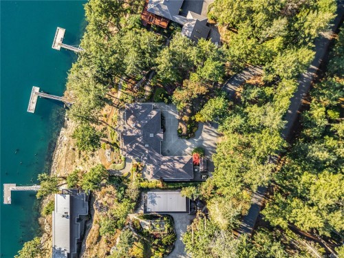 220 Scott Point Dr, Salt Spring, BC 