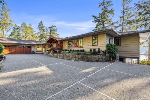 220 Scott Point Dr, Salt Spring, BC 